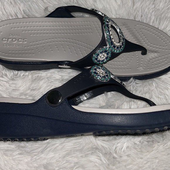 Crocs - Picture 10 of 11